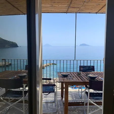 Casa Uva, Sul Porto Di * Malfa (Salina)